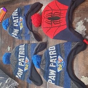Lot of 4 winter hats